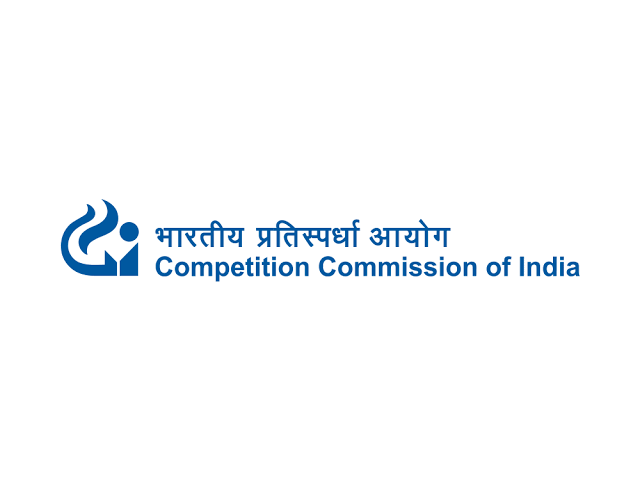 भारतीय प्रतिस्पर्धा आयोग से संपर्क करने का अधिकार किसके पास है